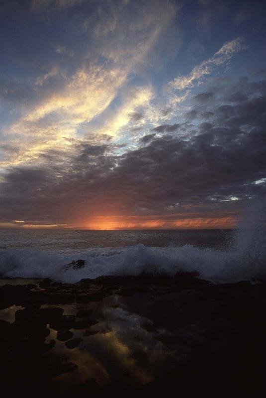 RWT 0006 T09-08 Hawaii Mahukona Sunset.jpg